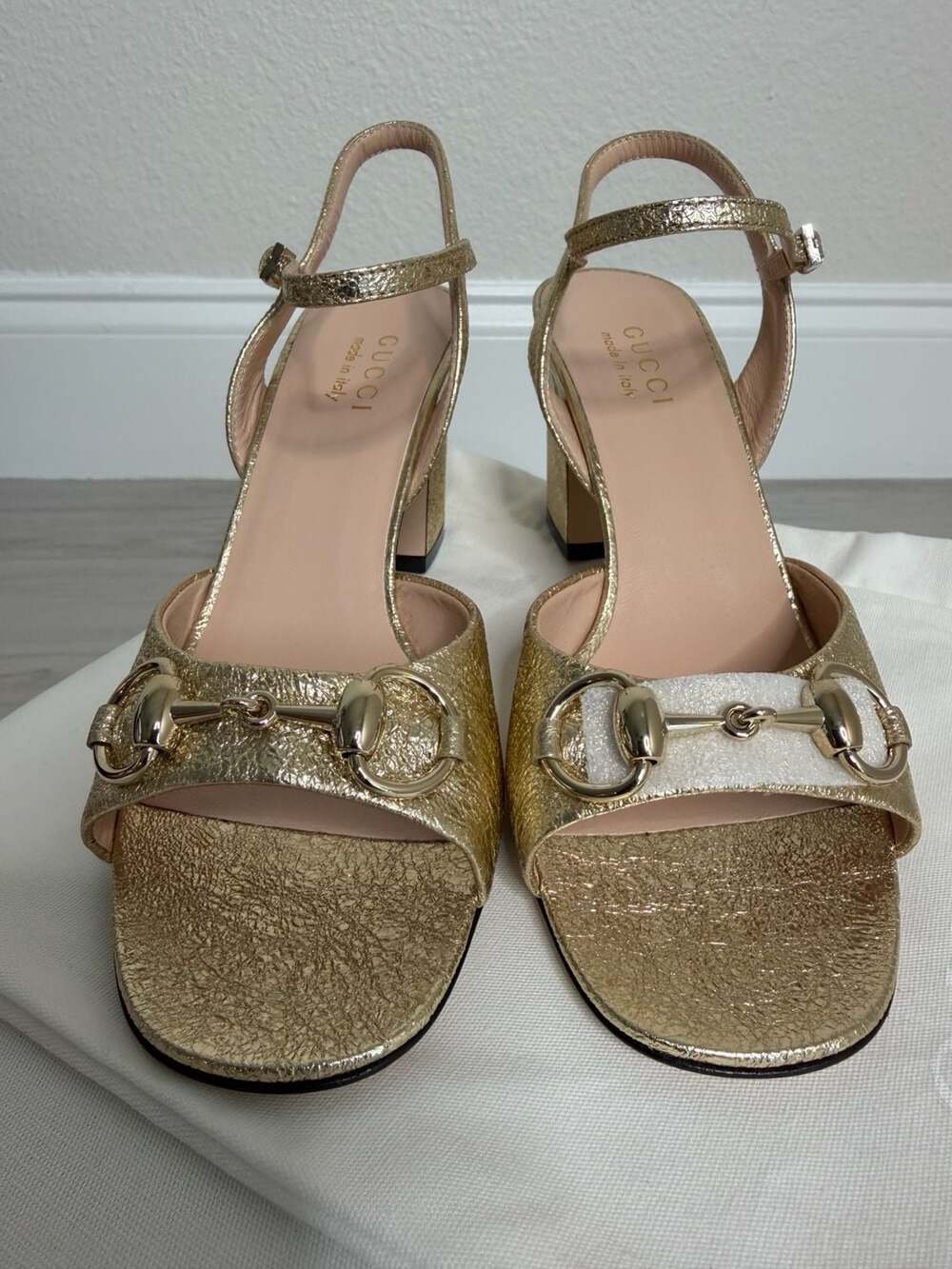 Gucci Galassia Horsebit Metallic Platino Block Heel Sandals - Picture 2 of 11